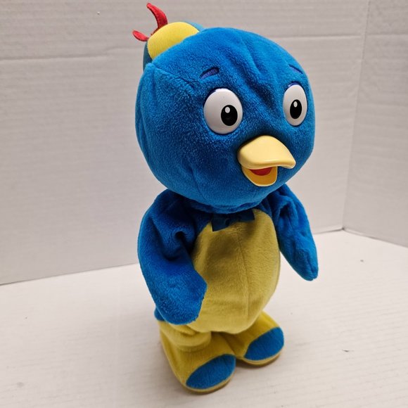 Pablo Fisher Price Nick Jr Backyardigans Sing & Spin Interactive Blue Penguin - Picture 15 of 16